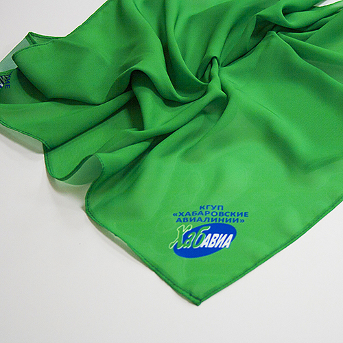 Платок. Ткань полишелк. Размер 60х60. Обработка края горячий нож. Из ткани атлас + 35% шифон, мокрый шелк + 50% Квадрат.  Подшивка + 60 руб.