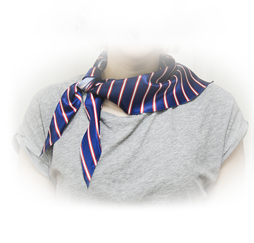 Бандана из ткани ТИСИ состав 35% хлопка, 75% полиэфир. Форма треугольник. 98Х48 см. Обработка края — подшивка. 